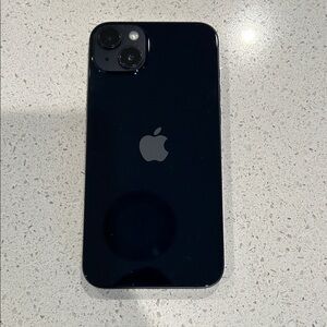 Apple iPhone 14 Plus with Midnight Hue